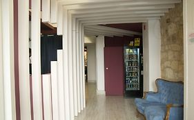 Albergue Revolutum Hostel